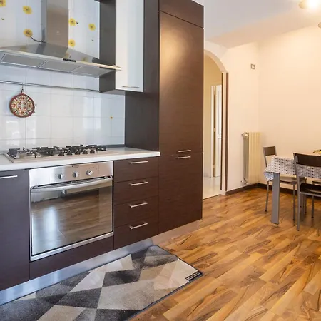 Emy House סורנטו